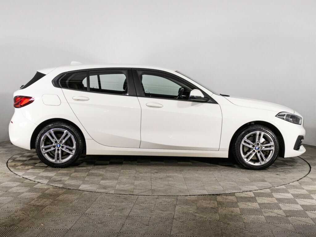 BMW 1 серии 2019 года с пробегом. Фото: #3
