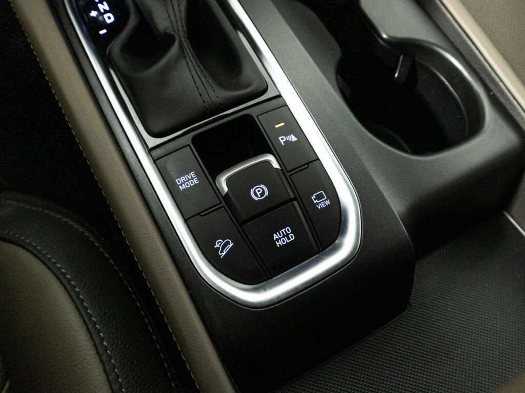 Hyundai Santa Fe 2019 года с пробегом. Фото: #16