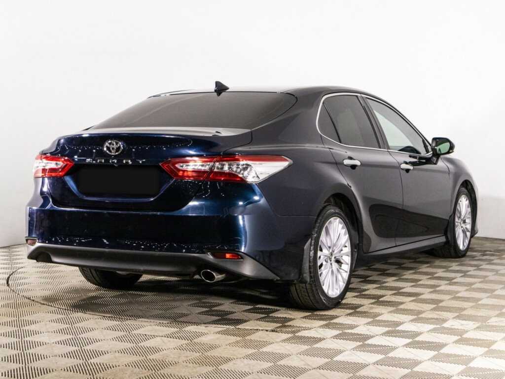 Toyota Camry 2019 года с пробегом. Фото: #4