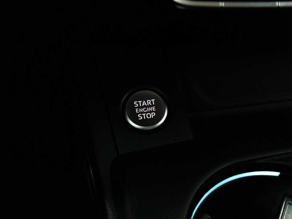 Audi A4 2019 года с пробегом. Фото: #18