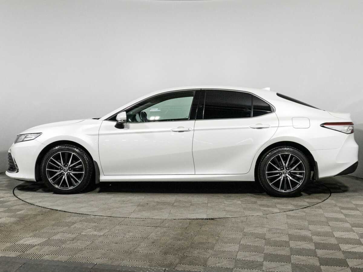 Toyota Camry 2021 года с пробегом. Фото: #6