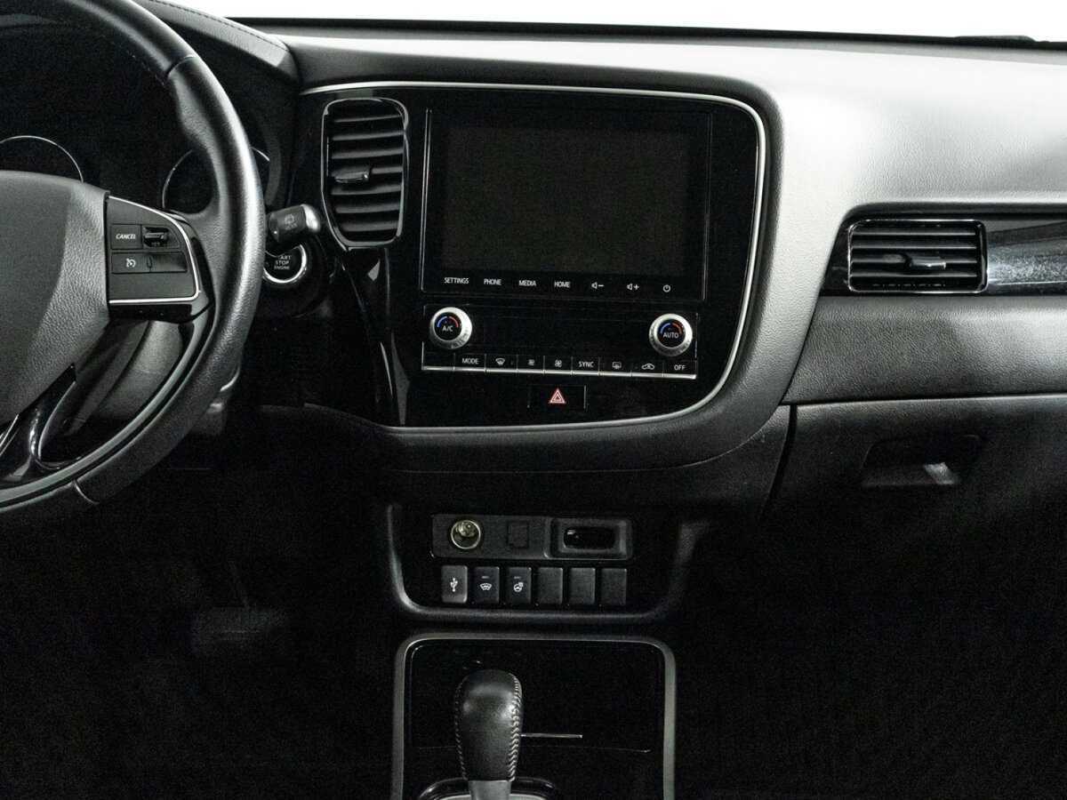 Mitsubishi Outlander 2021 года с пробегом. Фото: #13