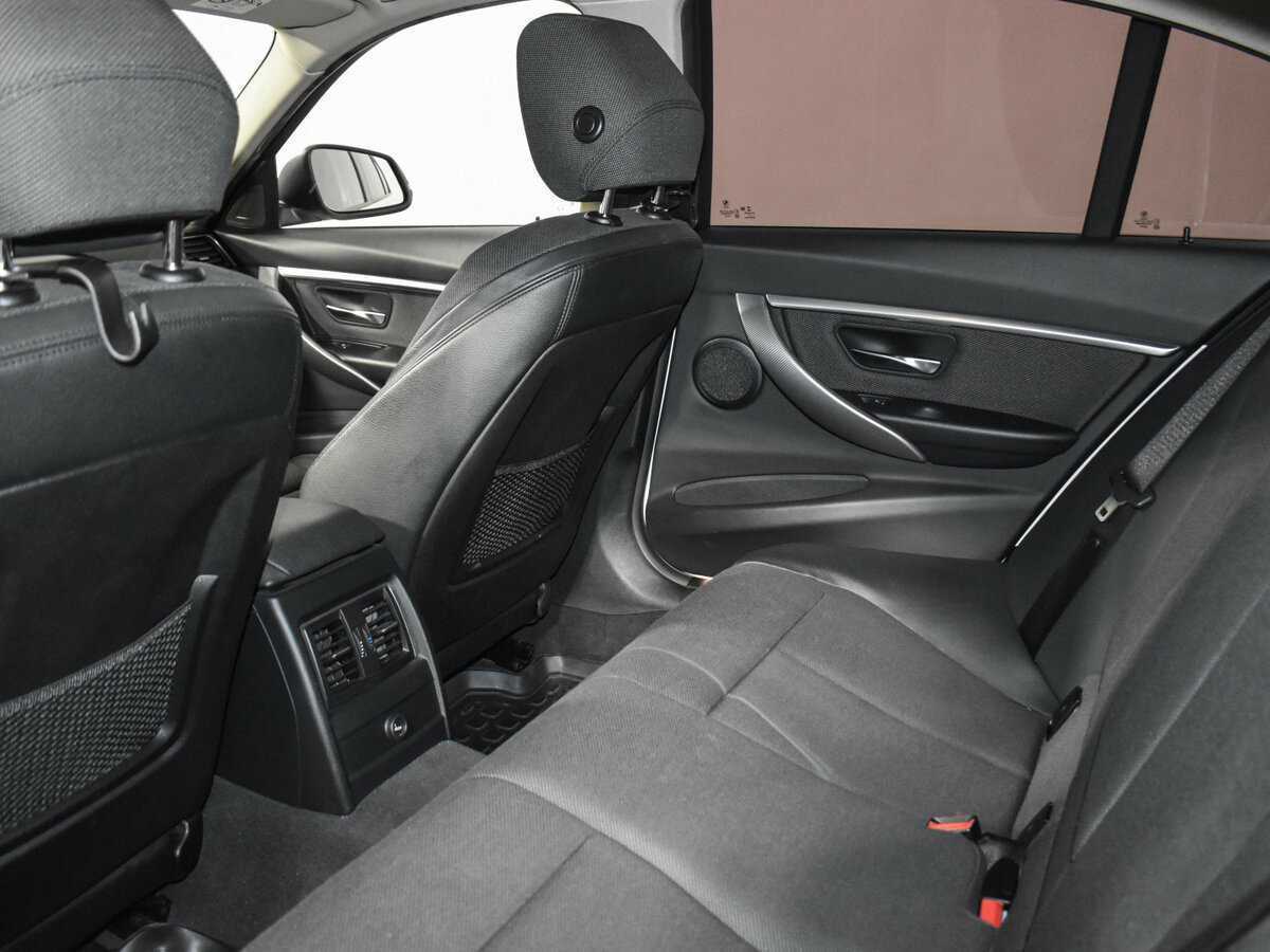 BMW 3 серии 2017 года с пробегом. Фото: #12