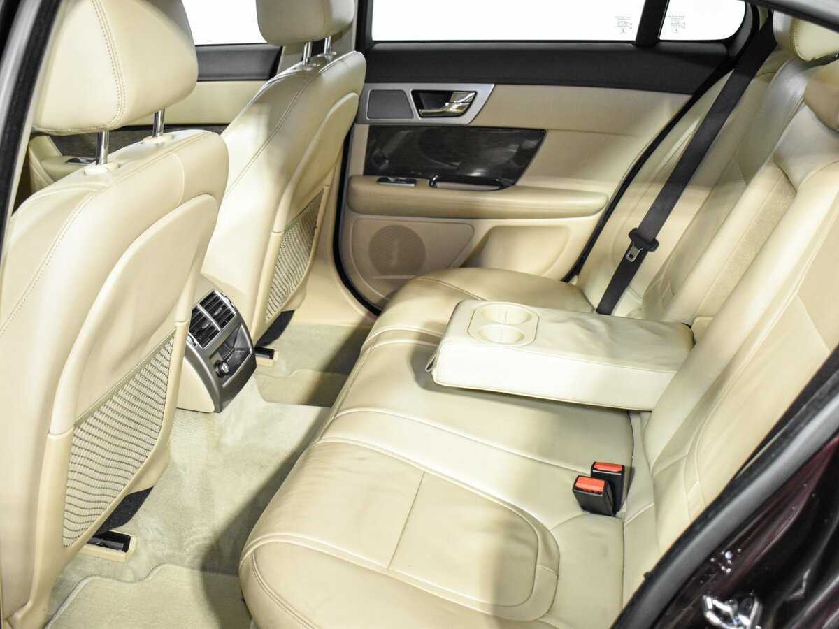 Jaguar XF 2014 года с пробегом. Фото: #9