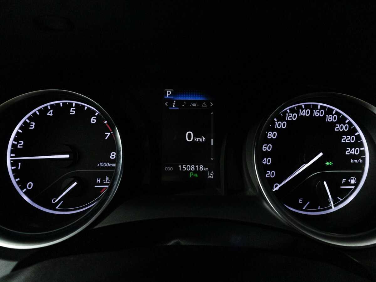 Toyota Camry 2019 года с пробегом. Фото: #10