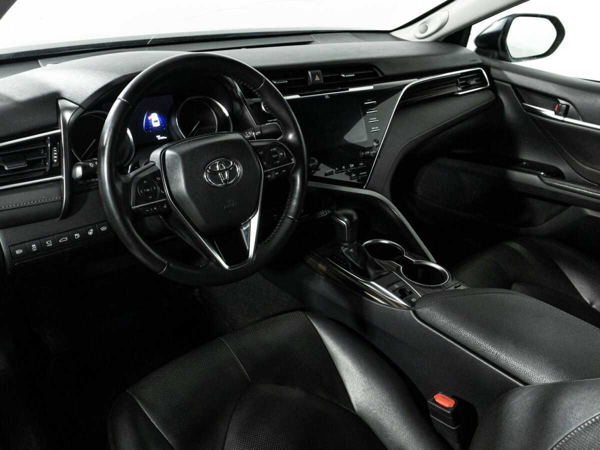Toyota Camry 2018 года с пробегом. Фото: #10
