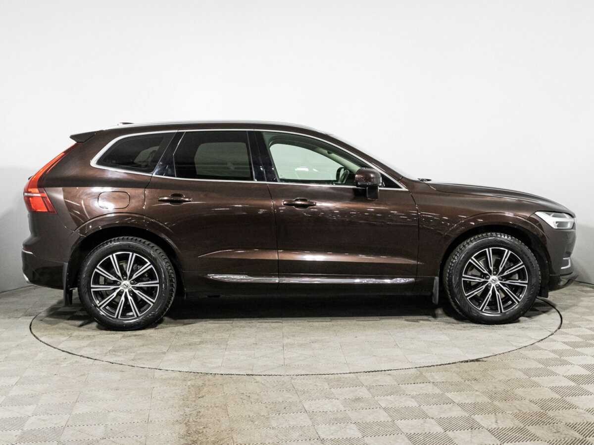 Volvo XC60 2018 года с пробегом. Фото: #3