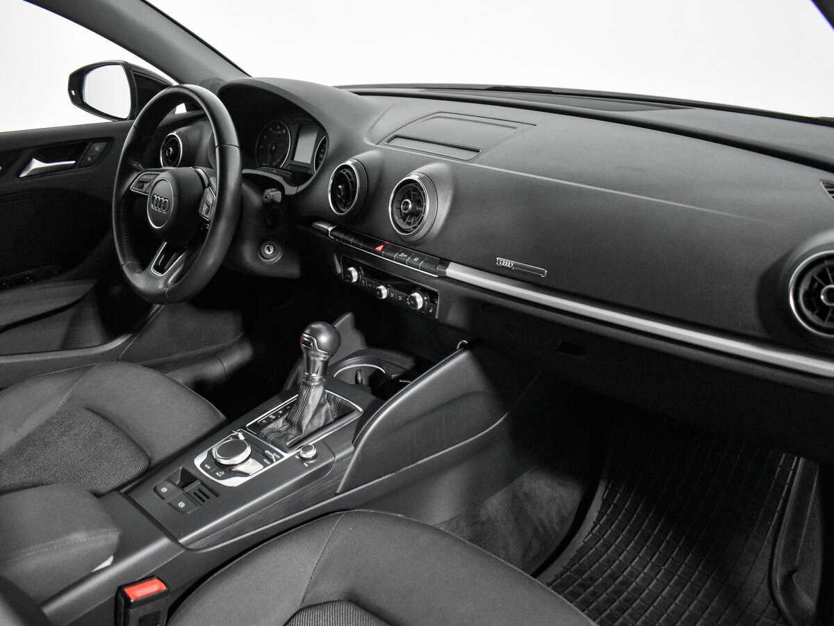 Audi A3 2018 года с пробегом. Фото: #13
