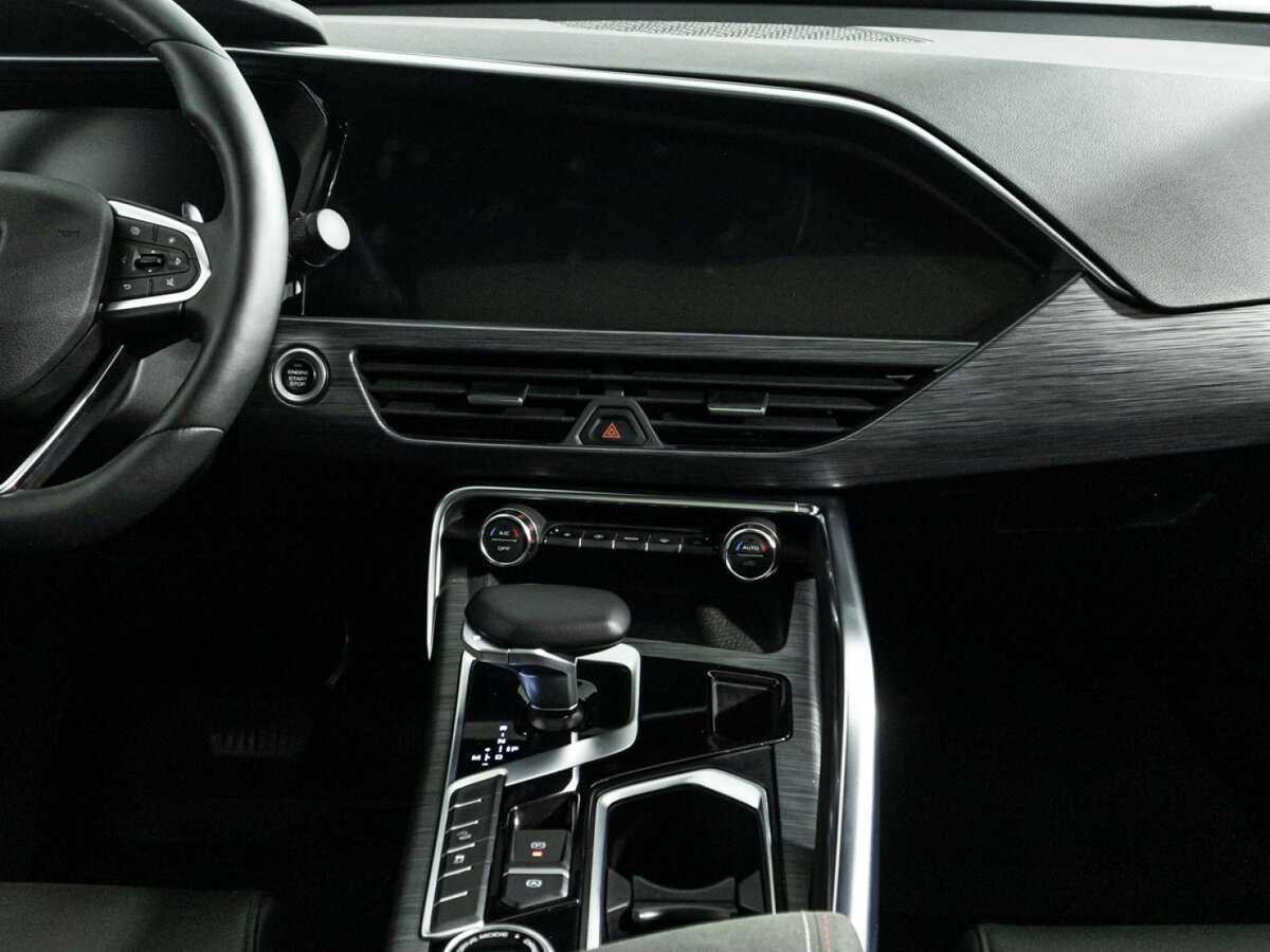 Geely Tugella 2023 года с пробегом. Фото: #13