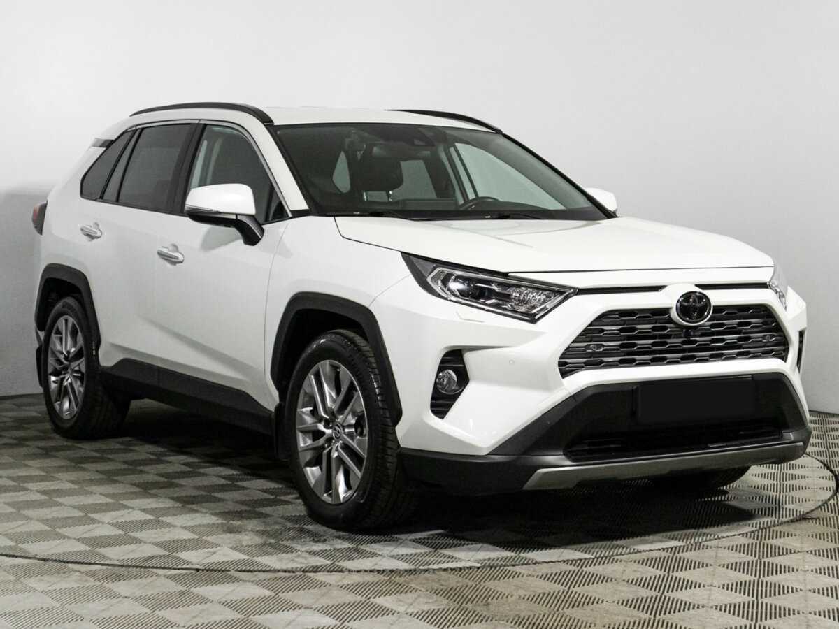Toyota RAV4 2021 года с пробегом. Фото: #2