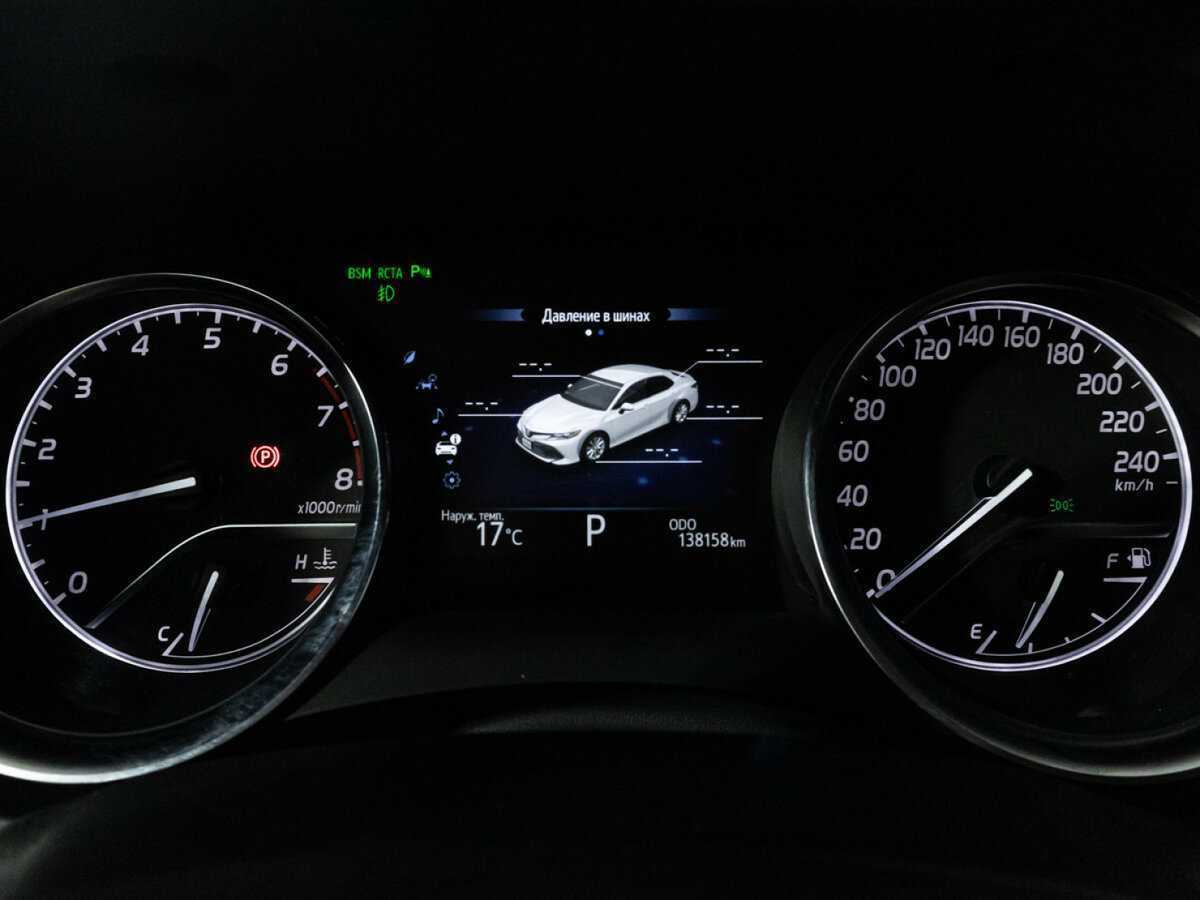 Toyota Camry 2018 года с пробегом. Фото: #11