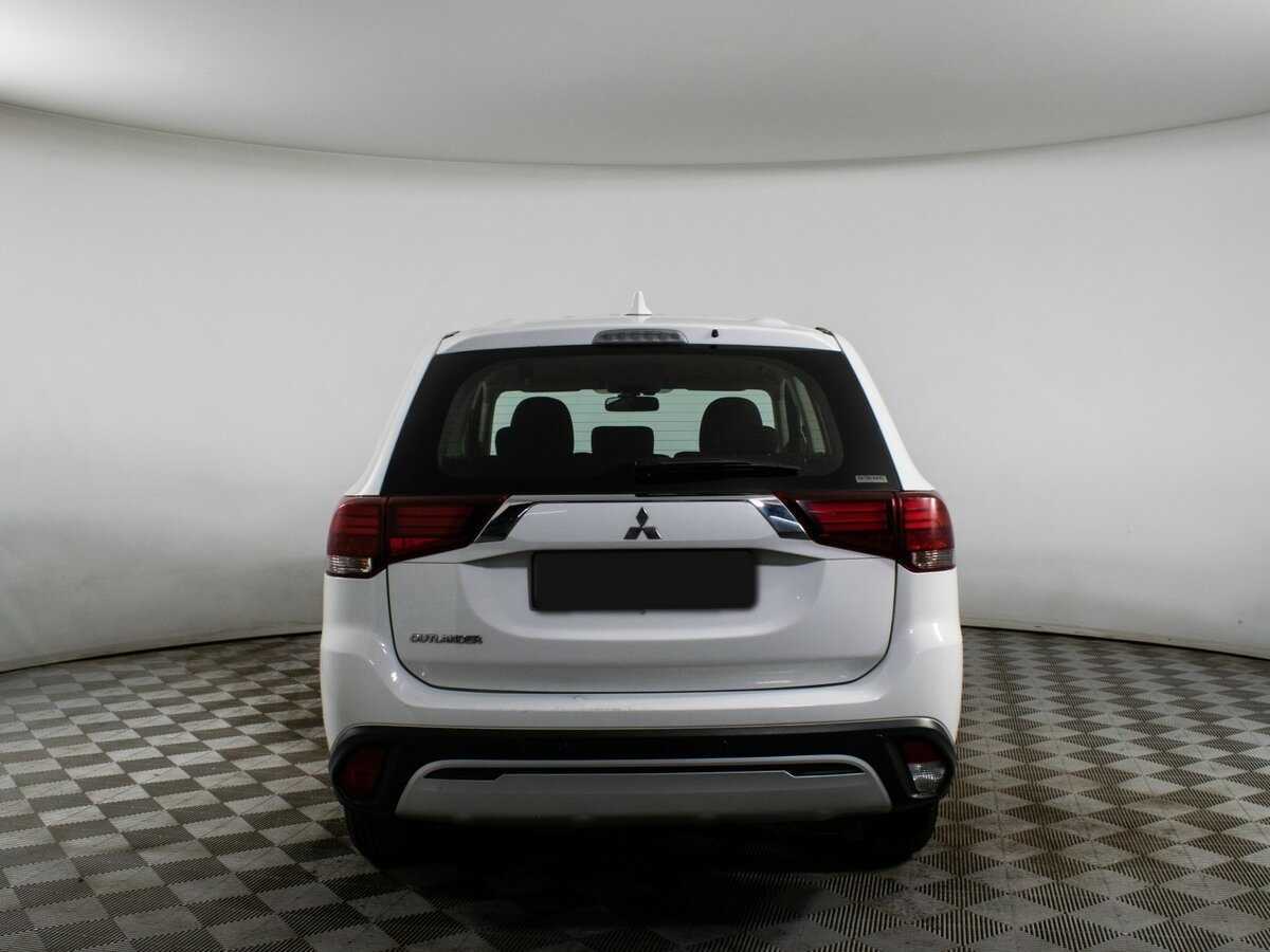 Mitsubishi Outlander 2020 года с пробегом. Фото: #5