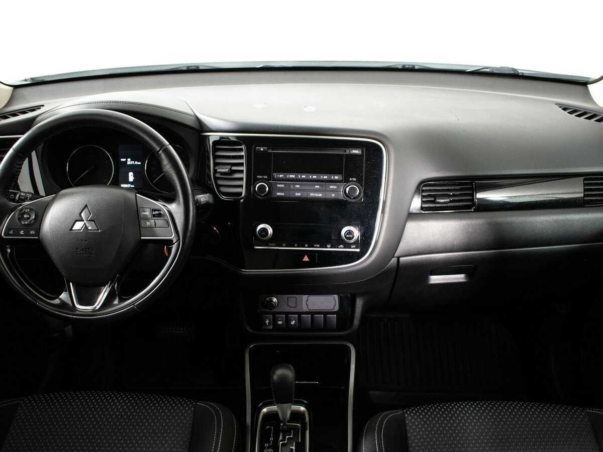 Mitsubishi Outlander 2020 года с пробегом. Фото: #10