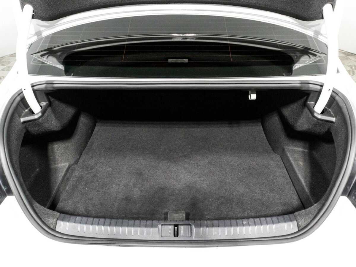 Volkswagen Passat 2021 года с пробегом. Фото: #14