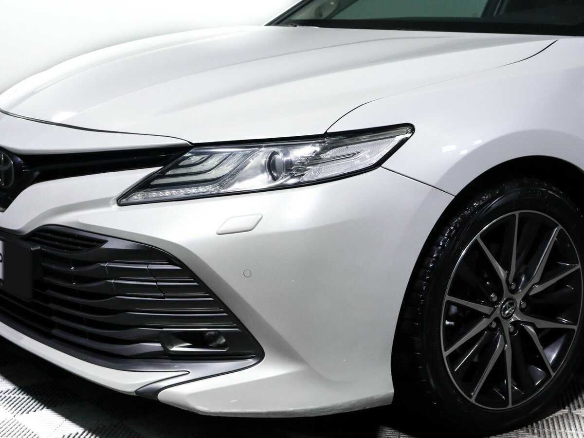 Toyota Camry 2019 года с пробегом. Фото: #13