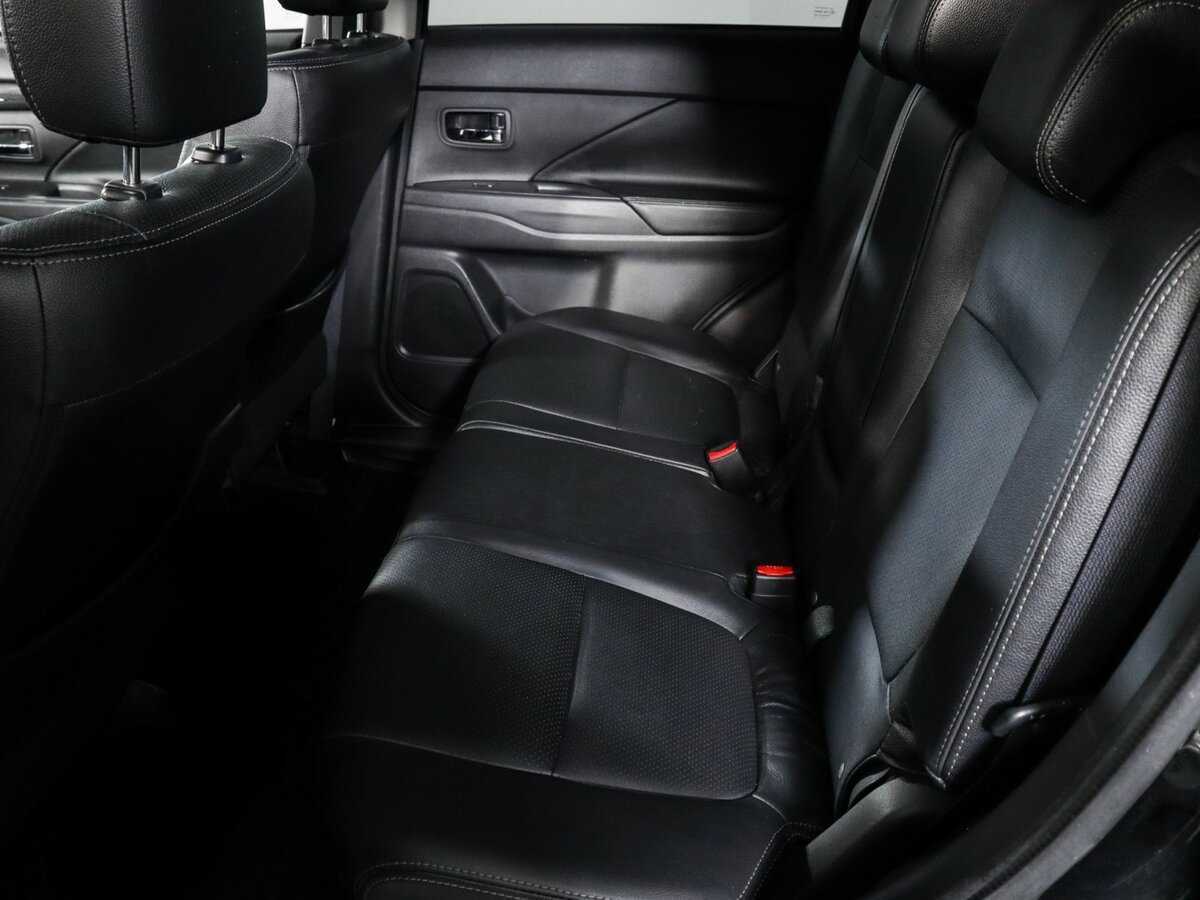 Mitsubishi Outlander 2018 года с пробегом. Фото: #6
