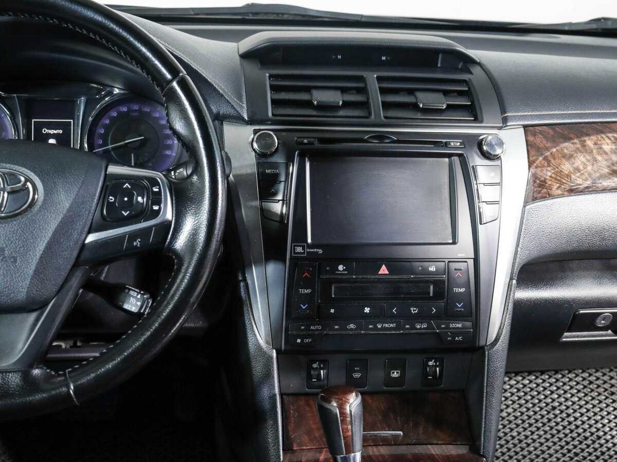 Toyota Camry 2015 года с пробегом. Фото: #10