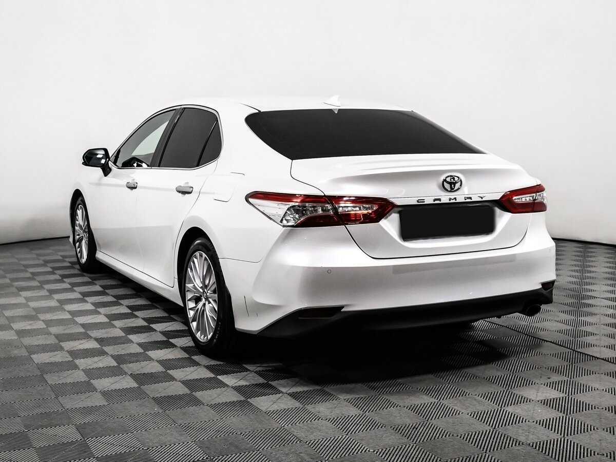 Toyota Camry 2019 года с пробегом. Фото: #6