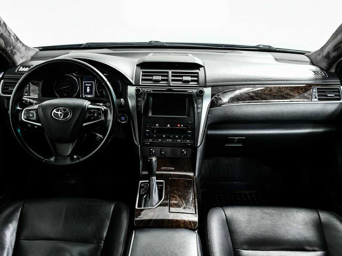 Toyota Camry 2017 года с пробегом. Фото: #10