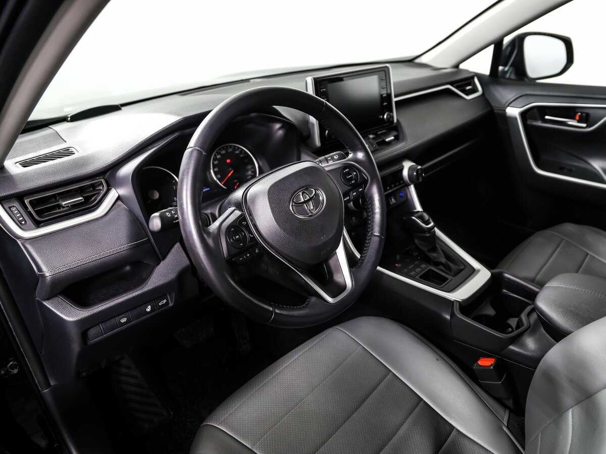 Toyota RAV4 2020 года с пробегом. Фото: #11