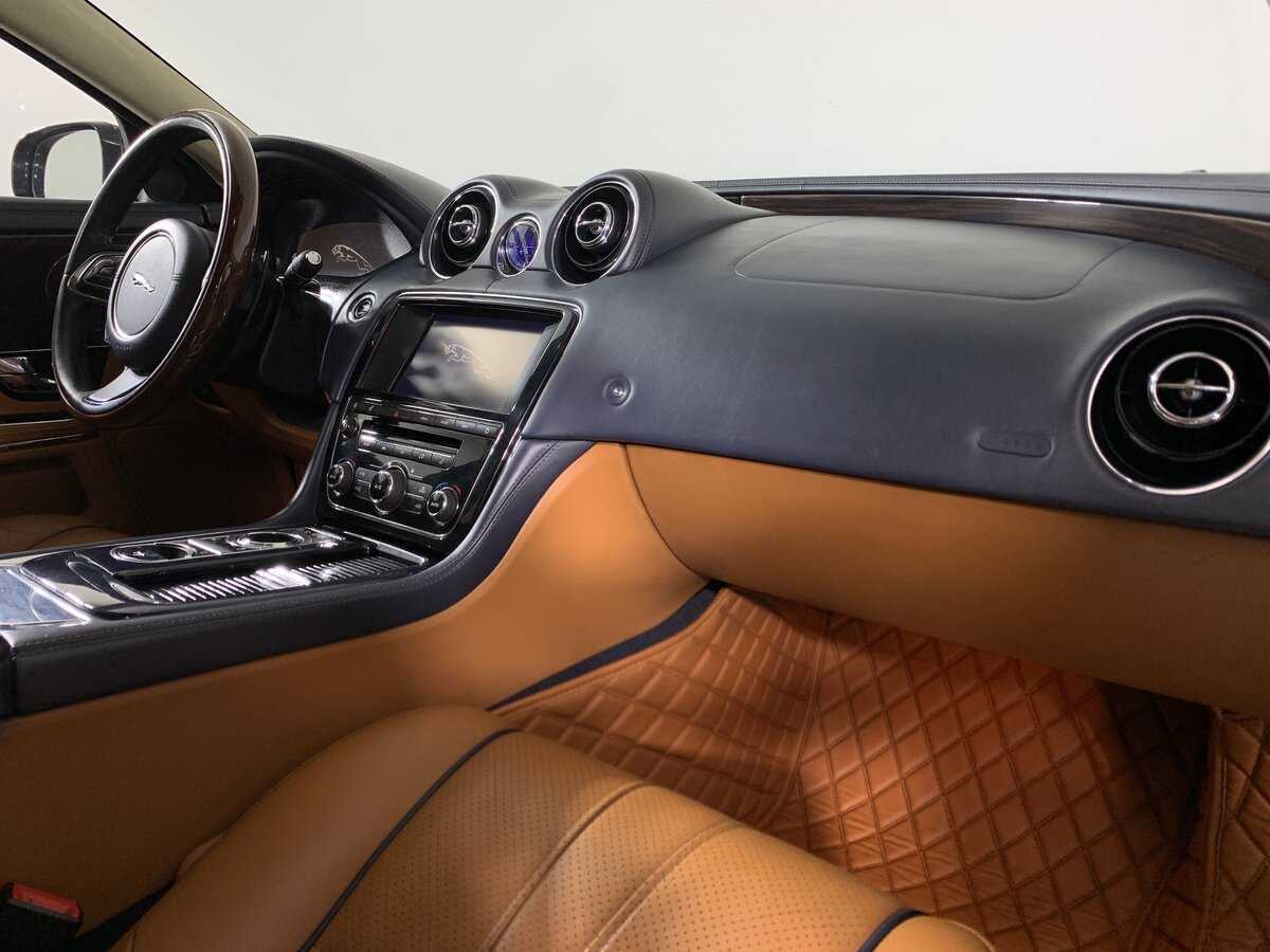 Jaguar XJ 2012 года с пробегом. Фото: #13
