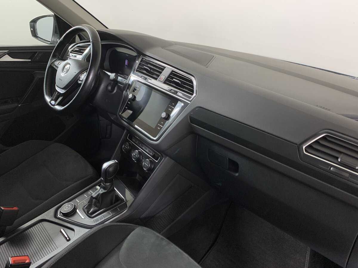 Volkswagen Tiguan 2018 года с пробегом. Фото: #12