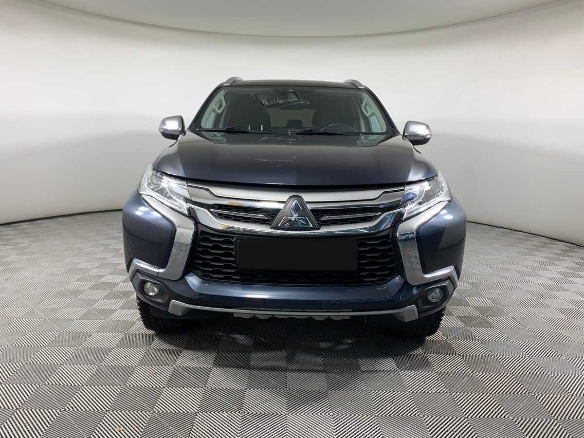Mitsubishi Pajero Sport 2018 года с пробегом. Фото: #1