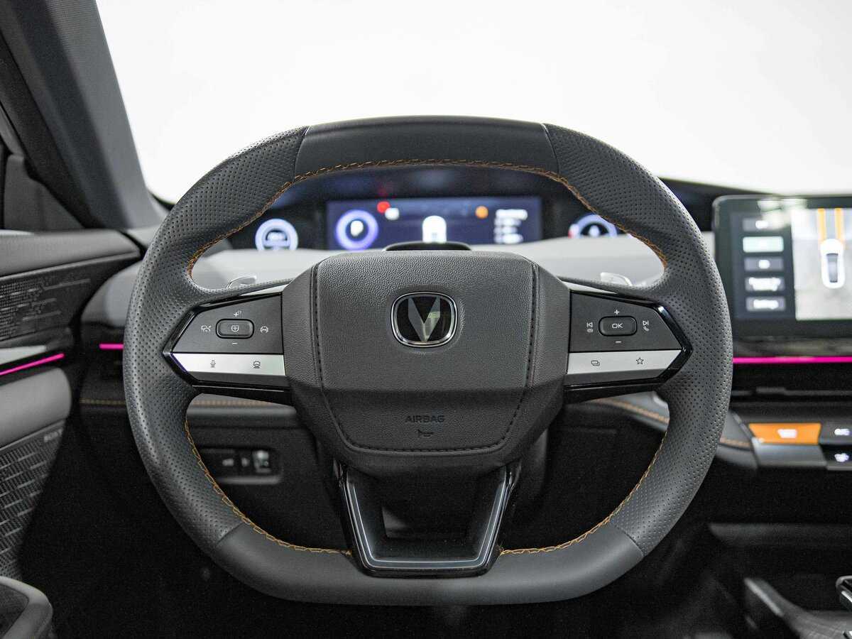 Changan UNI-V 2023 года с пробегом. Фото: #7