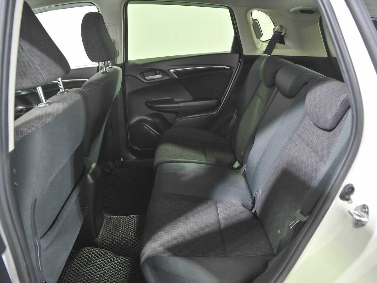 Honda Fit 2016 года с пробегом. Фото: #14