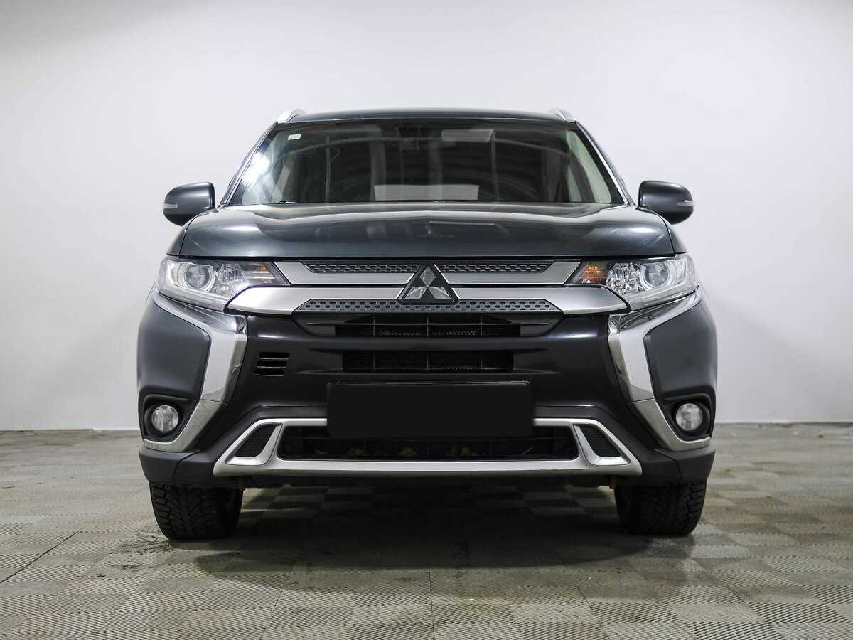 Mitsubishi Outlander 2018 года с пробегом. Фото: #1