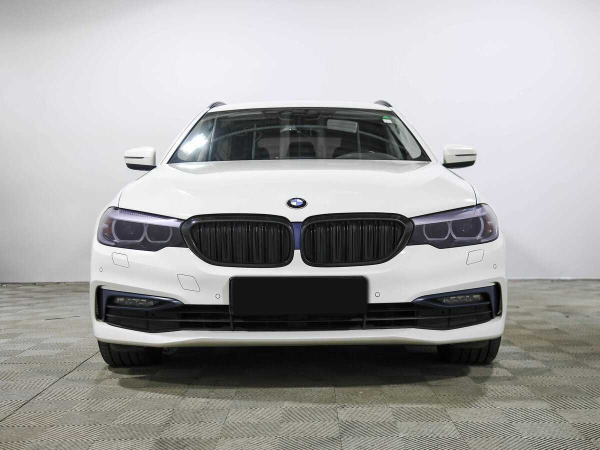 BMW 5 серии 2018 года с пробегом. Фото: #1