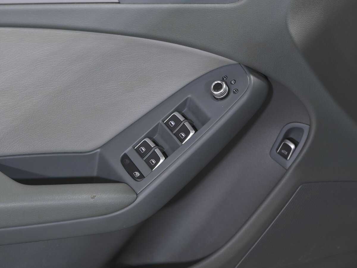 Audi A4 2014 года с пробегом. Фото: #12