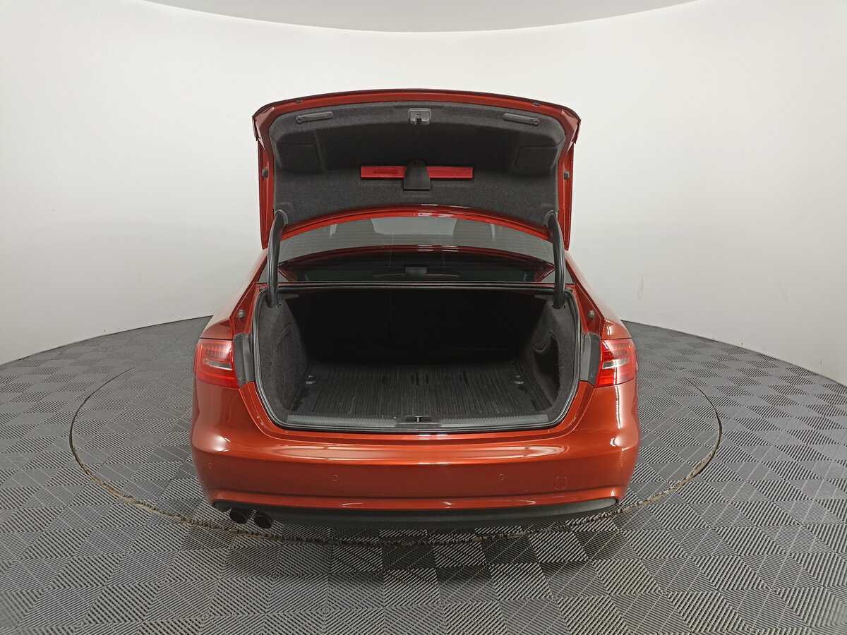 Audi A4 2012 года с пробегом. Фото: #6