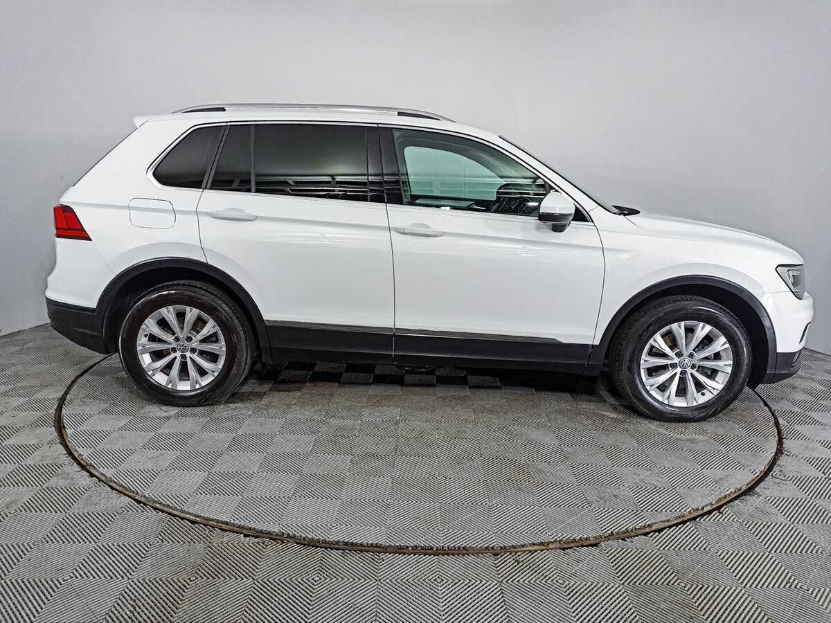 Volkswagen Tiguan 2018 года с пробегом. Фото: #3