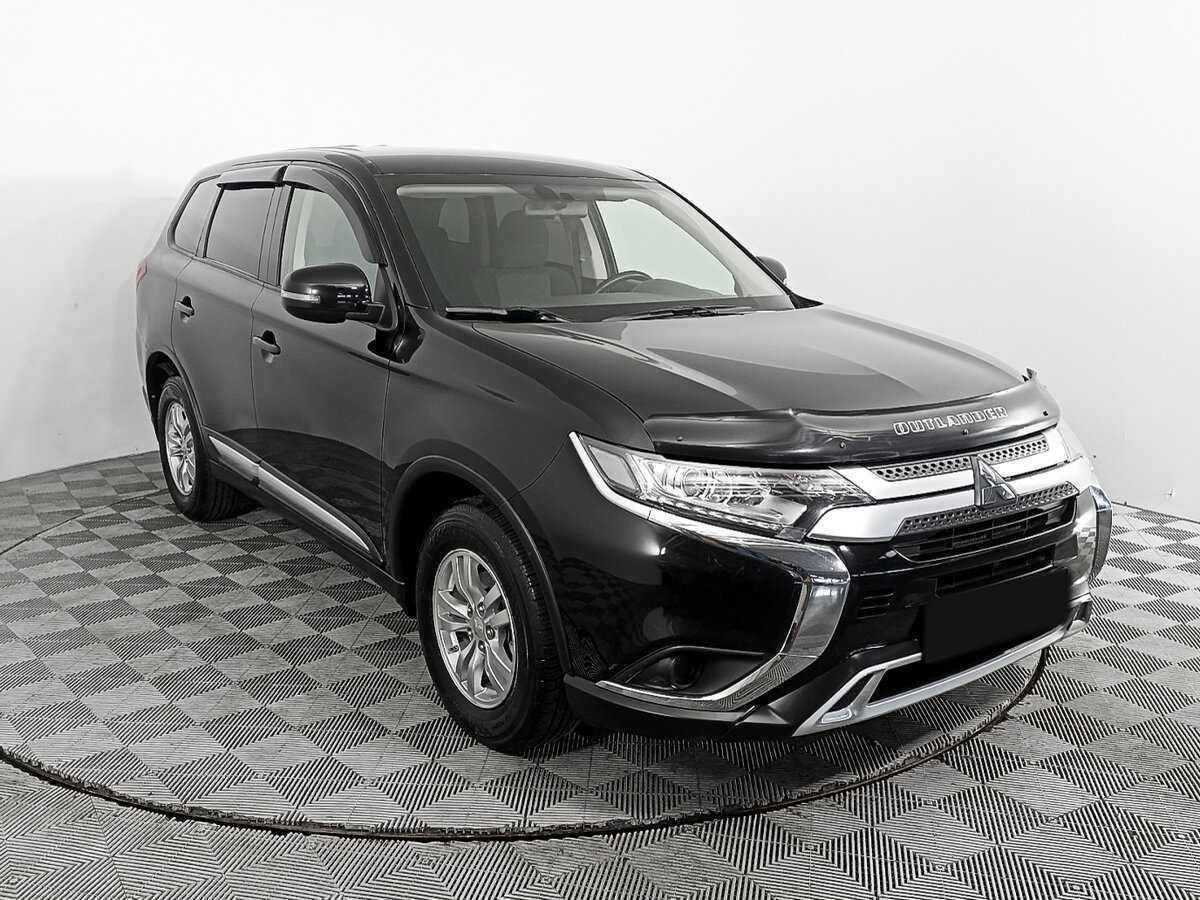 Mitsubishi Outlander 2021 года с пробегом. Фото: #2