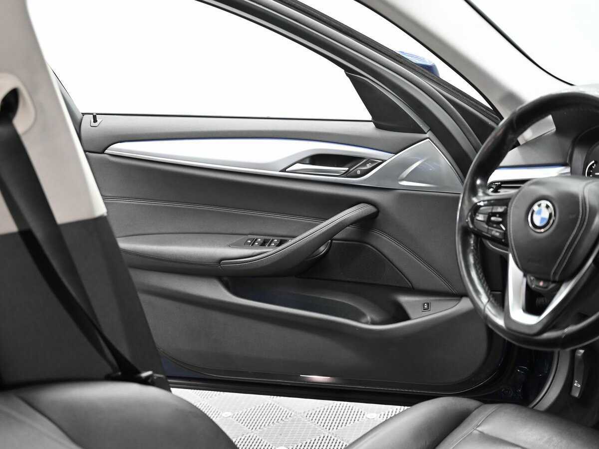 BMW 5 серии 2017 года с пробегом. Фото: #6