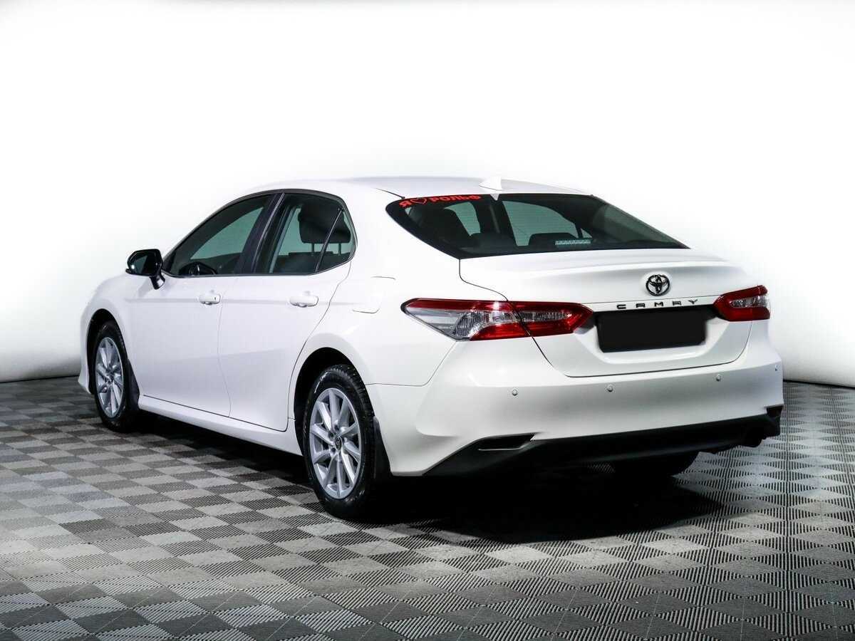Toyota Camry 2021 года с пробегом. Фото: #6