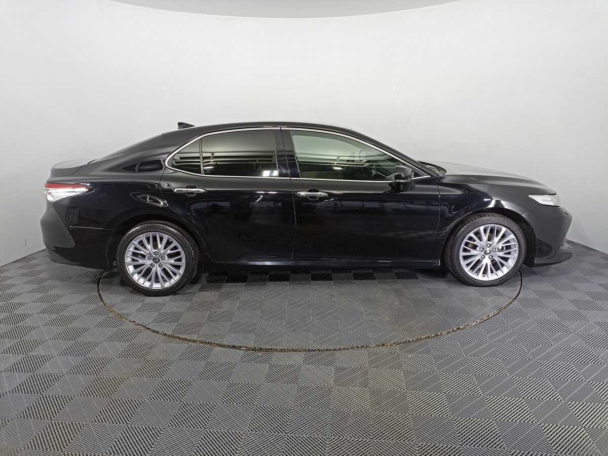 Toyota Camry 2020 года с пробегом. Фото: #3