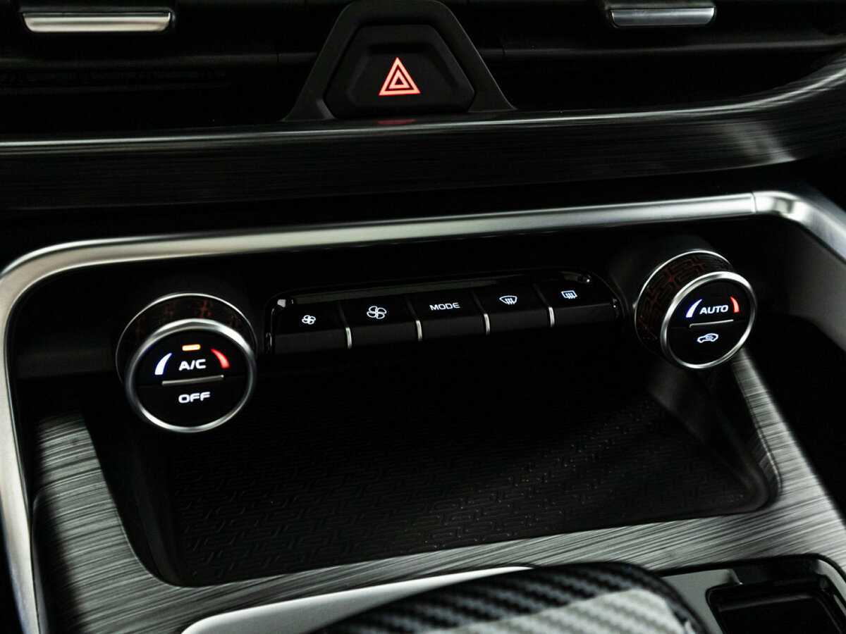 Geely Tugella 2022 года с пробегом. Фото: #23