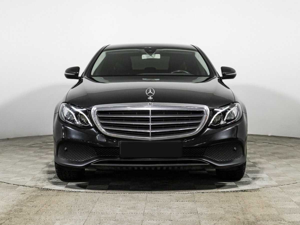 Mercedes-Benz E-Класс 2019 года с пробегом. Фото: #1