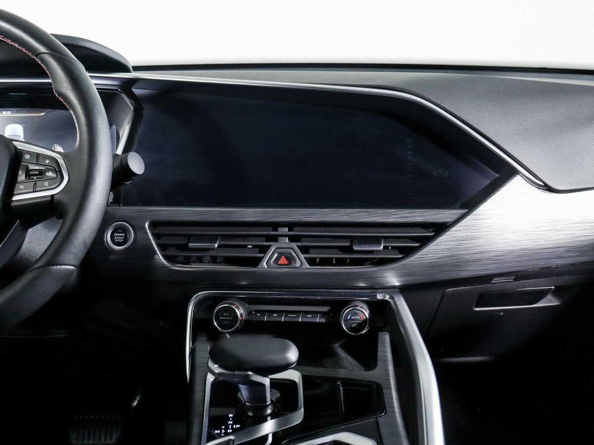 Geely Tugella 2024 года с пробегом. Фото: #12