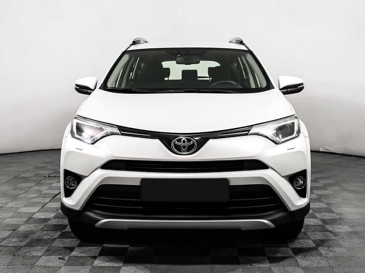 Toyota RAV4 2016 года с пробегом. Фото: #1