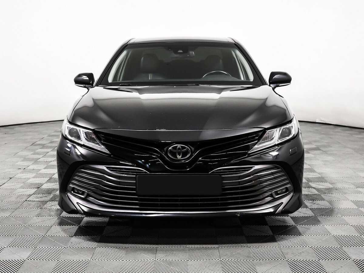 Toyota Camry 2018 года с пробегом. Фото: #1