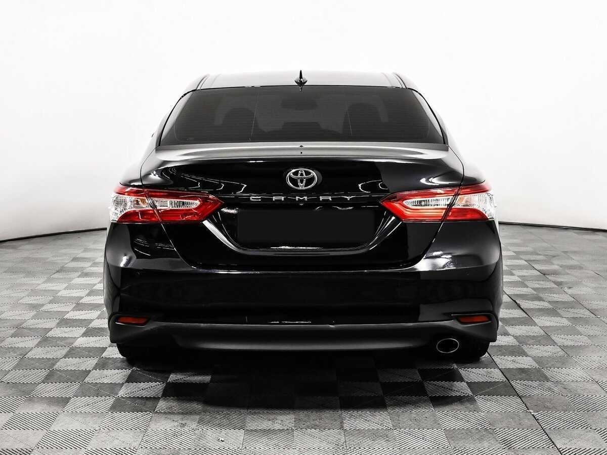 Toyota Camry 2018 года с пробегом. Фото: #5