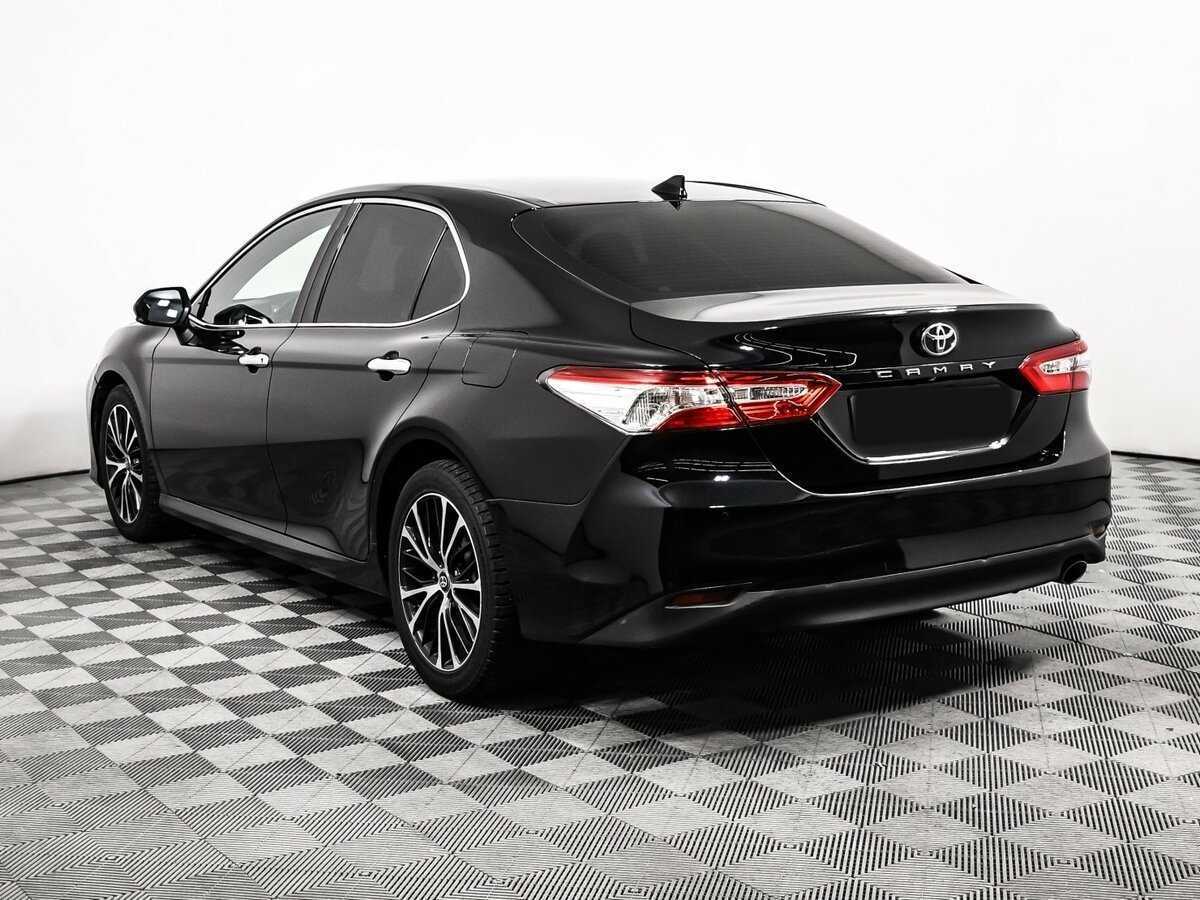 Toyota Camry 2018 года с пробегом. Фото: #6