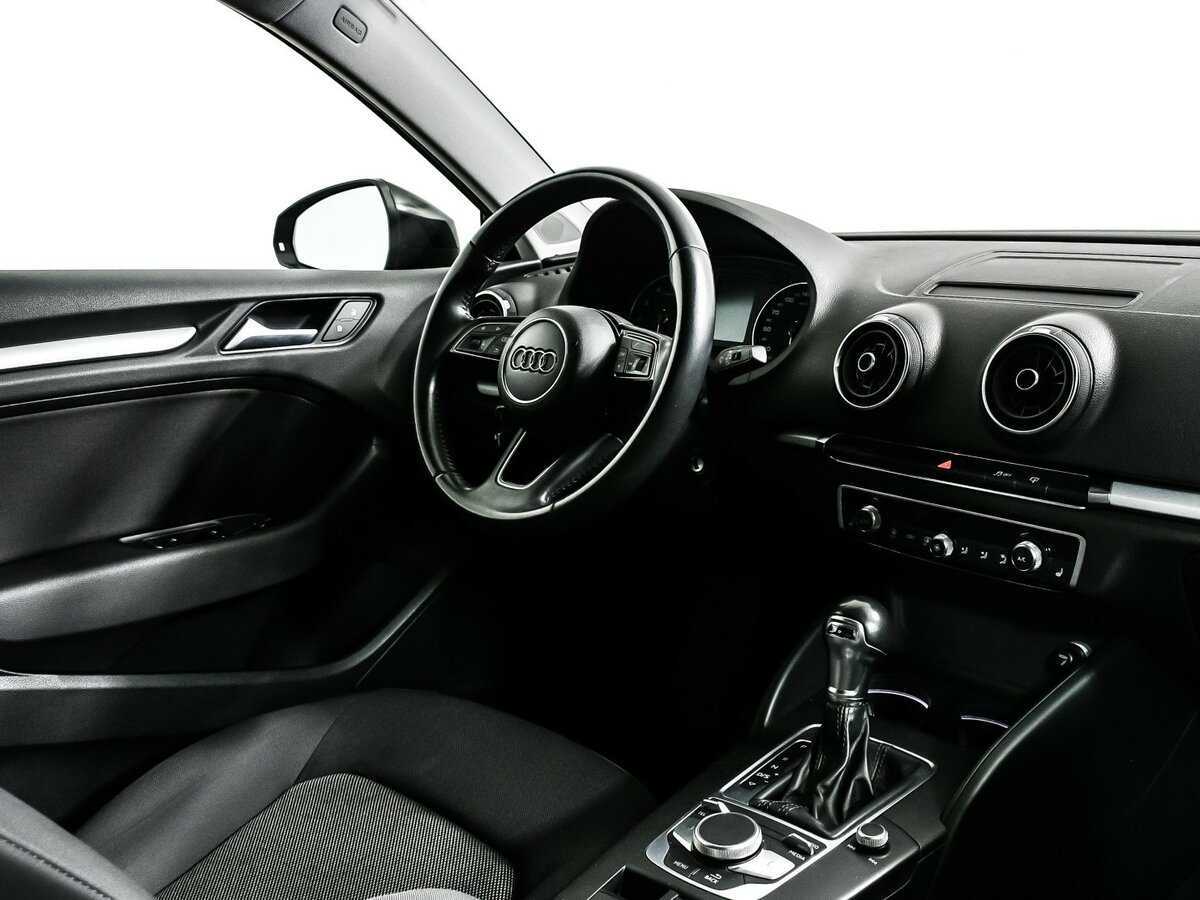 Audi A3 2017 года с пробегом. Фото: #8