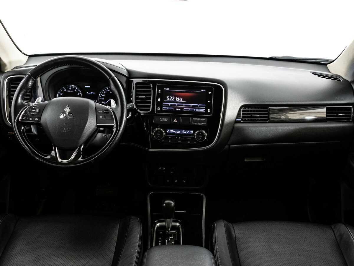 Mitsubishi Outlander 2018 года с пробегом. Фото: #7