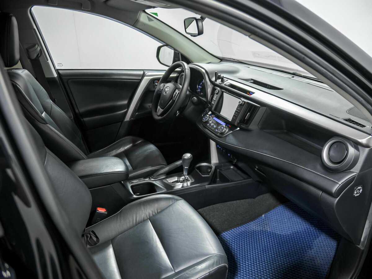 Toyota RAV4 2017 года с пробегом. Фото: #20