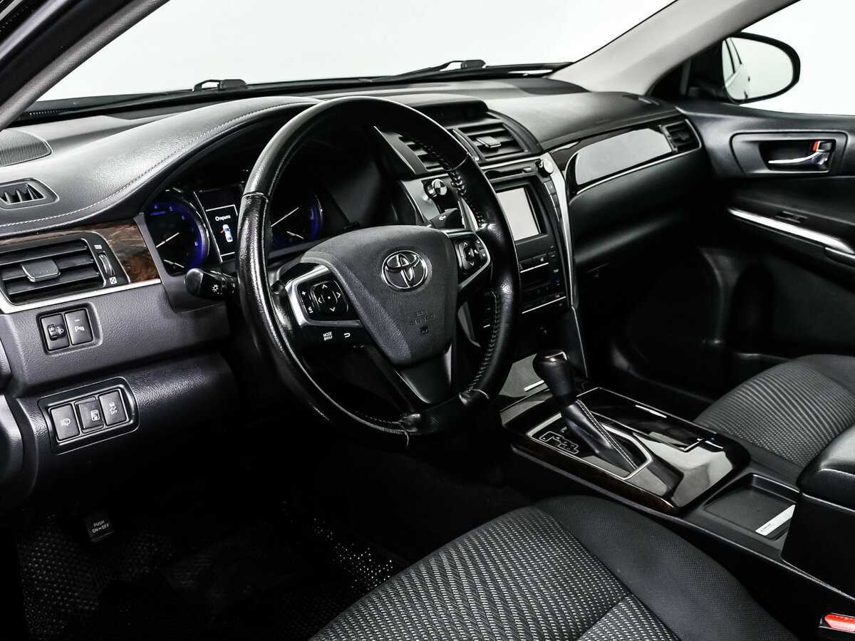 Toyota Camry 2018 года с пробегом. Фото: #11