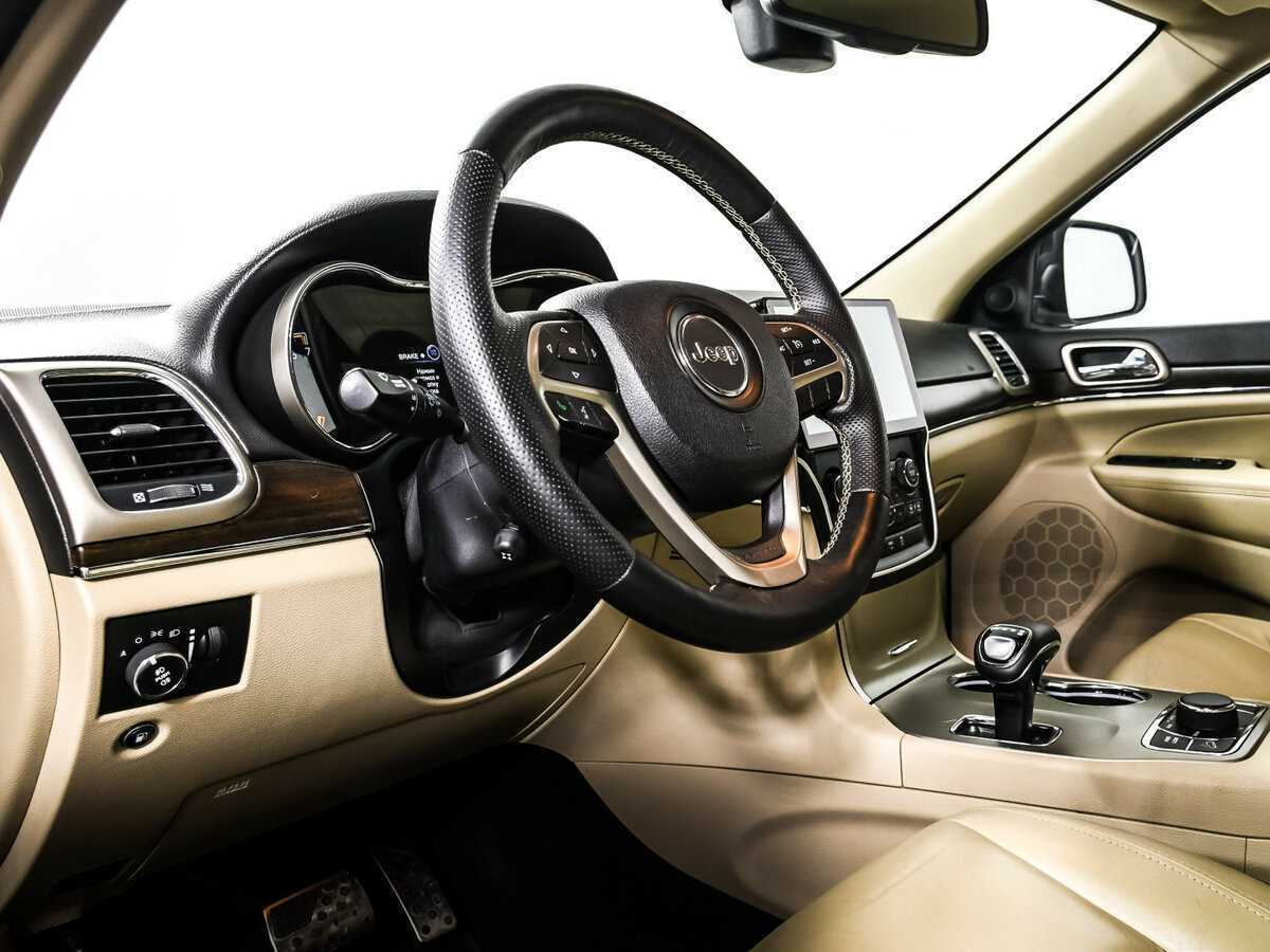 Jeep Grand Cherokee 2013 года с пробегом. Фото: #12